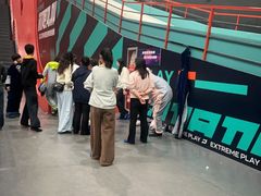 -极限PLAY运动娱乐新世界·团建派对潮玩休闲馆·室内蹦极高空游乐园
