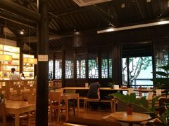 -猫的天空之城概念书店(杭州南宋御街店)