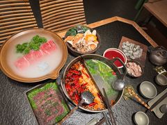 -三出山火锅(南京万象天地店)