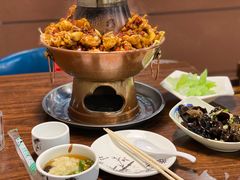 -超越炭火牛蛙火锅鸡(河东店)