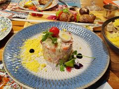 -米德维奇俄式西餐厅(西六道街店)