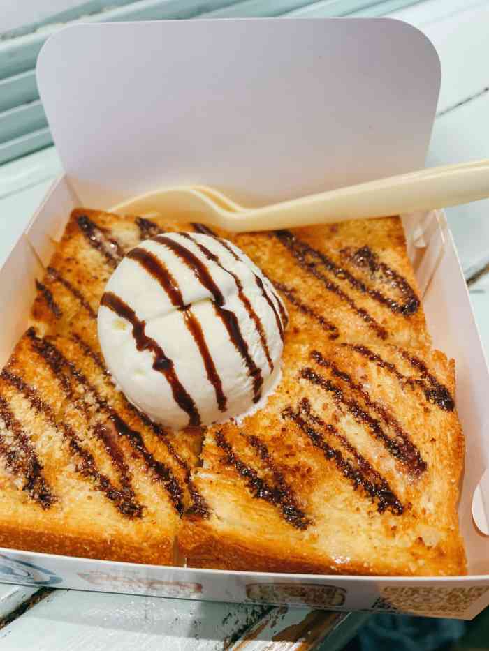 阿信厚吐司(曾厝垵二店)-"为了曾经的偶像过来打卡下,后来才知道这个.