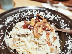 奶油培根意面-HELLO 27 意面·沙拉·帕尼尼