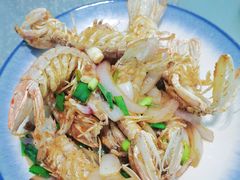 -三姐妹·海鲜大排档