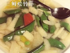 -云来居素食馆(南山店)