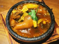 -云海肴·汽锅鸡·云南菜(天山百盛优客店)