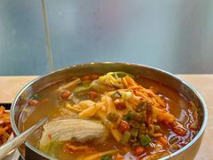 -卓雅桂林米粉