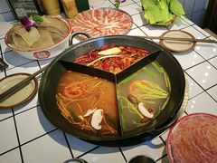 -巴卤社老火锅(财富店)