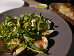 温热海鲜沙拉配牛油果-Mercato莫卡多露台餐厅与酒吧(K11店)