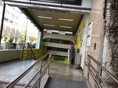 -常熟路(地铁站)