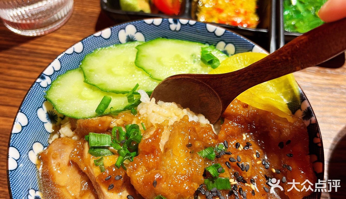 充满仪式感的赤摩·惊天日料，有点可爱~