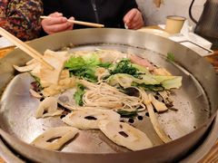 -陈叉子钢盆烤肉(中原万达店)