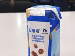 安慕希（咖啡味）-瑞幸咖啡(太阳百货店)