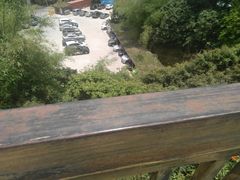 -鲤鱼塘农家山庄