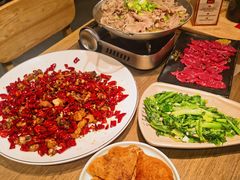 -肖四女乐山跷脚牛肉(滨江天街店)