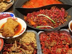 -萍姐火锅·公路夜市(武汉首店)