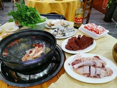 -濠轩阁特色生蚝火锅(水湾路店)