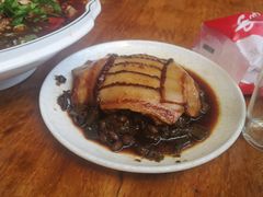 -茅屋大酒店