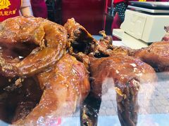 -王浩儿纪六孃甜皮鸭(乐山总店)