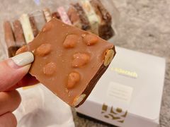 -Laderach 莱德拉(上海环贸iapm店)