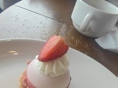 -苏宁银河国际咖啡厅·天际环球美食汇