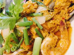 -Chom Cafe and Restaurant