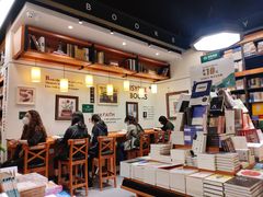 大堂-西西弗书店·矢量咖啡(新光天地店)
