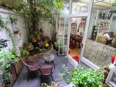 景观位-燕庭·纯燕窝·甜品下午茶(南京西路店)
