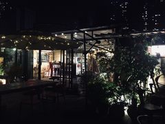 -拖板鞋咖啡旅行酒店(春熙路地铁站店)