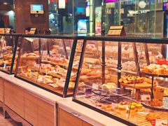 -巴黎贝甜(大宁国际商业广场店)