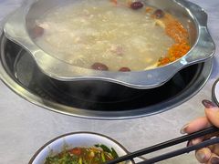 -光头药膳鸡(莱茵小镇店)