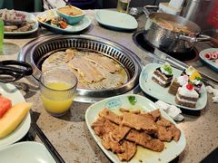 -金滏山烤肉·海鲜·火锅自助餐厅(襄阳万达店)