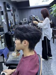 -藤野造型专业烫染接发