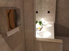 -赶海部落海鲜城(海阳路店)