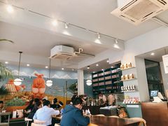 大堂-WHEN PIGS FLY当猪飞