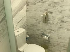 -上海滴水湖皇冠假日酒店