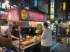 -六合夜市