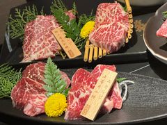 -山川小町·极番烧肉(新地假日广场店)