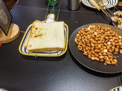 -许哥东北烧烤·铁丳烤串·宫后夹肉(繁花中心店)