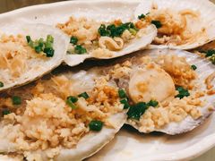 蒜茸粉丝开边蒸元贝-东江海鲜酒家(艺都分店)