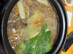-菌之家·专业纯野生菌火锅·特色炒菌