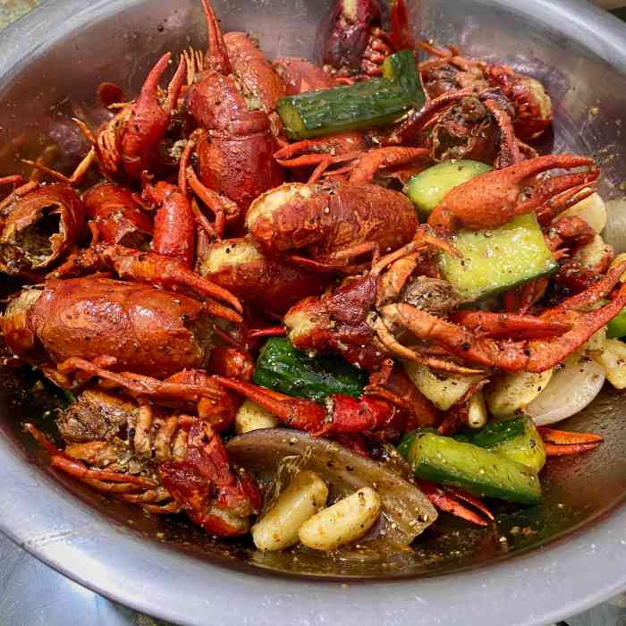 虾霸龙虾馆-"好吃!是老家的招牌小龙虾馆,还好妹妹提前.