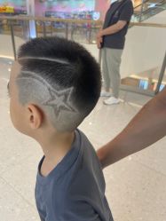 -星咔萌·StarCamo儿童剪发(东坝万达广场店)