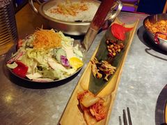 蔬菜沙拉-小牛哈尼章鱼水煎肉(金鹰店)