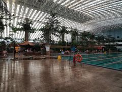 -龙脉温泉室内游泳馆