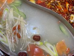 鸳鸯锅底-乐山串串香老火锅(鼓楼店)