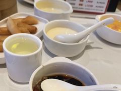 -万龙洲海鲜(大兴绿地缤纷城店)