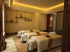 -爱乐国际温泉水疗会