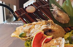 Zhejiang Coastal Seafood Platter