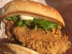香酥鸡腿堡-正新鸡排·炸鸡烧烤(江宁路店)